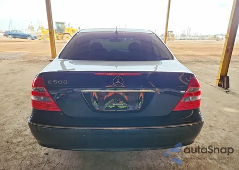 2004 Mercedes-Benz E 500 z USA, uszkodzony, nr VIN WDBUF70J84A443271